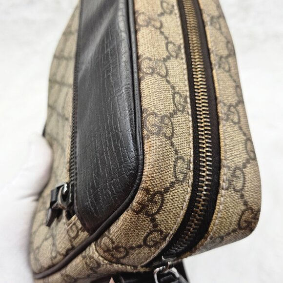 Gucci Supreme Leather Shoulder Bag - Picture 8 of 17